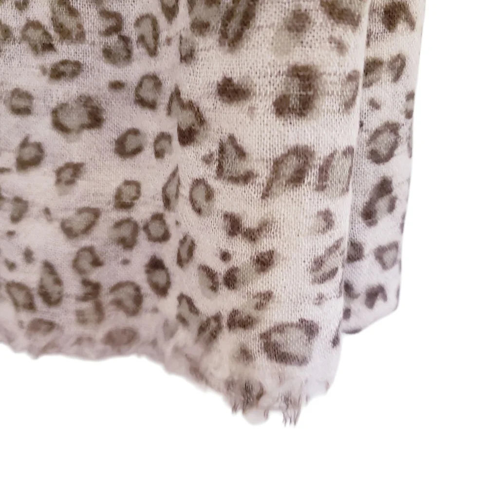 Saldarini 1882 Italy Silk & Wool Blend Cream & Leopard Print Lightweight Scarf